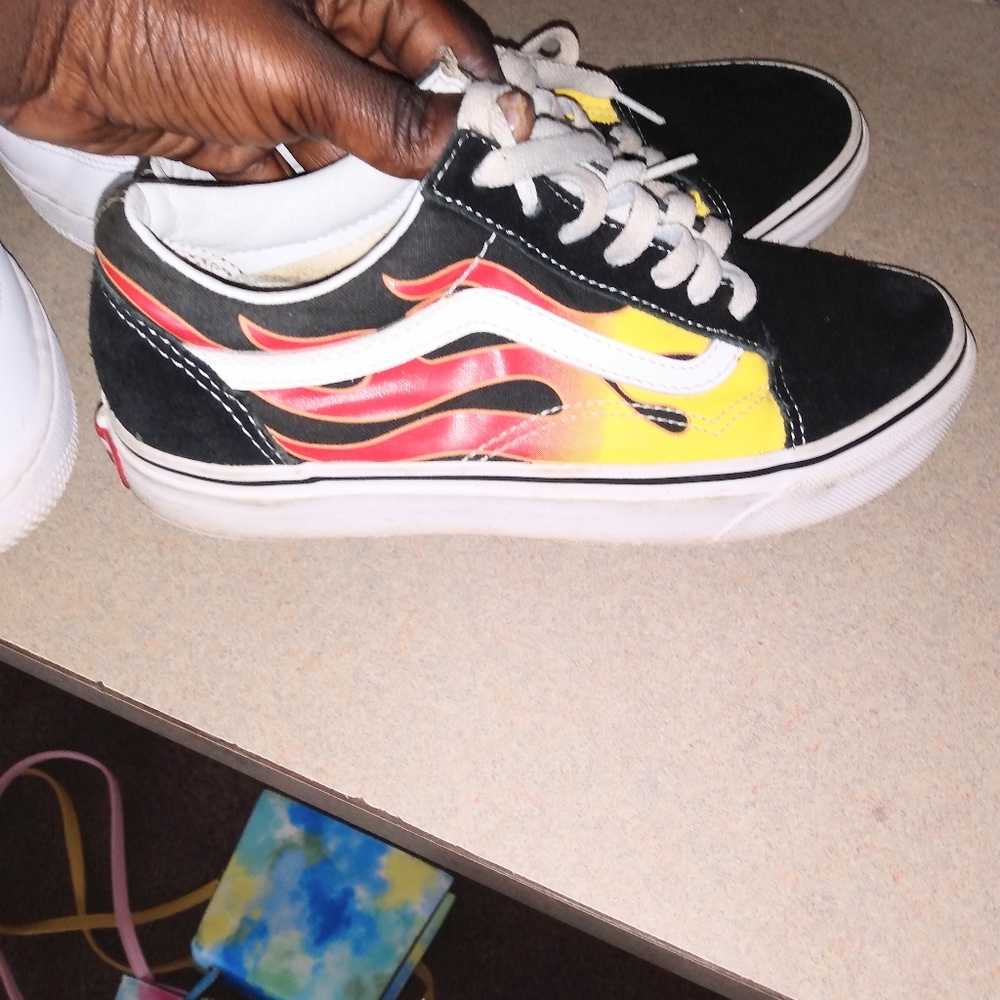 Van's